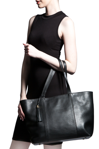 Mel Boteri | Kat Tote | Black Textured Leather | Model